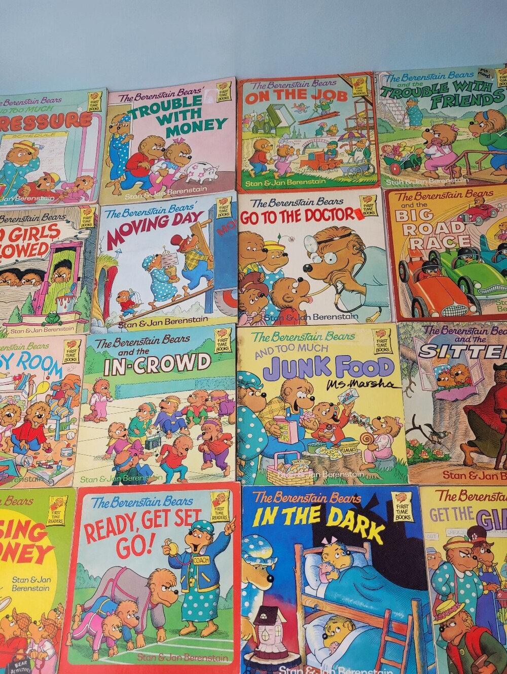 Berenstain Bears Vintage Book lot of 16 Paperback 1981 - 1992 by Stan and Jan